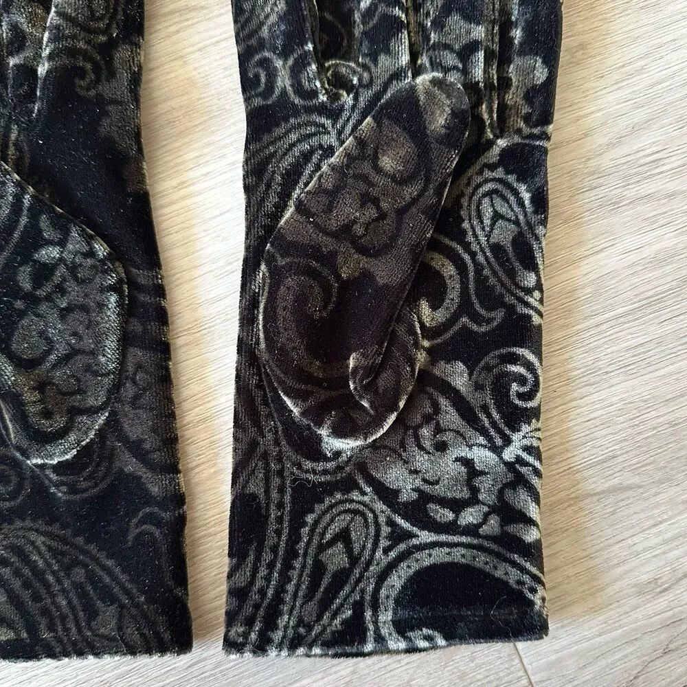 J & X NY Black & Gray Paisley Print Velvet Velour Gloves Women’s Size Medium